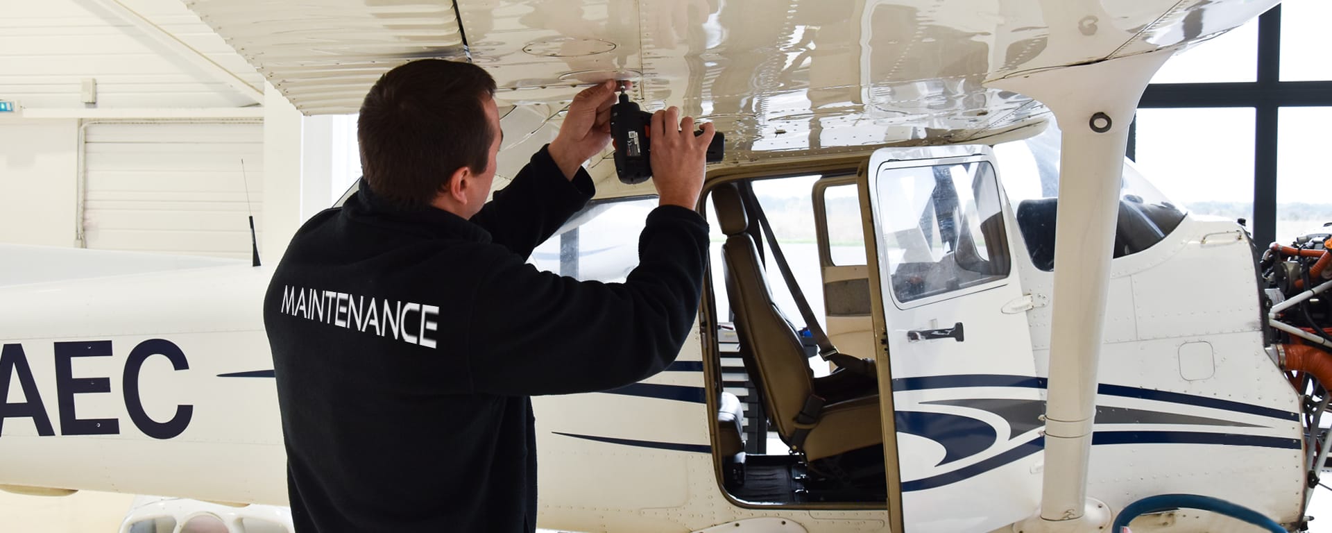 Centre de maintenance avion